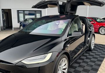 Tesla Model X 102.200 km 45.750 &euro; Emsbüren 48488