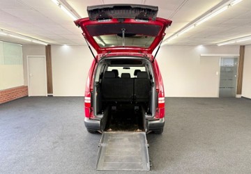 VW Caddy Maxi 117.804 km 14.999 &euro; Rheine 48431